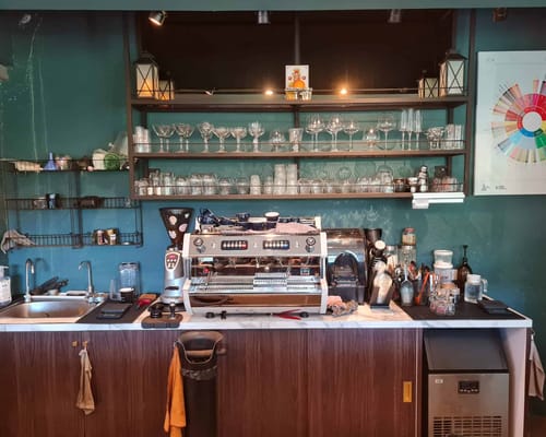 ฤไท - Rue Thai Coffee Roasters