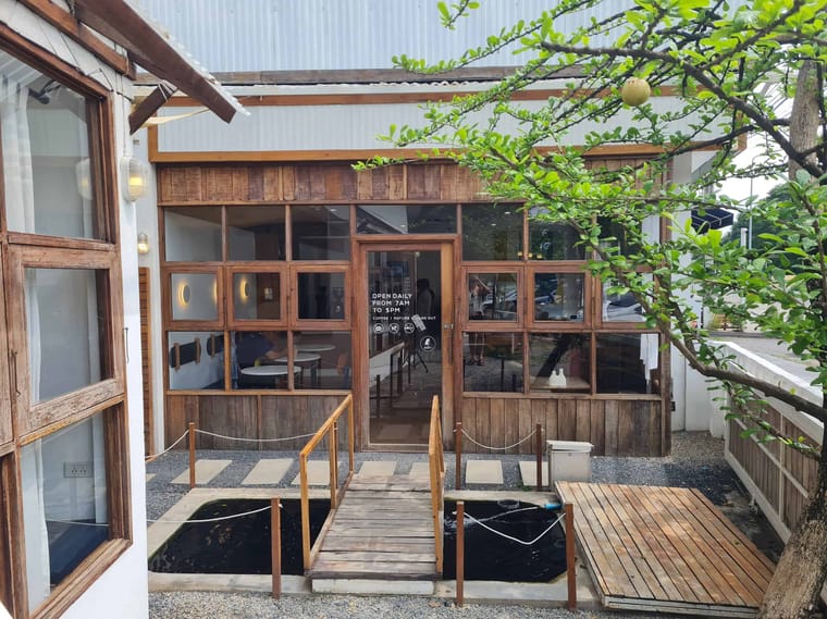 Sukhum Caffe' Sanpatong