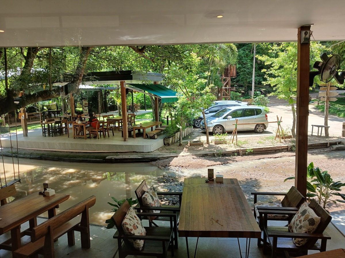 Baan Suan Café
