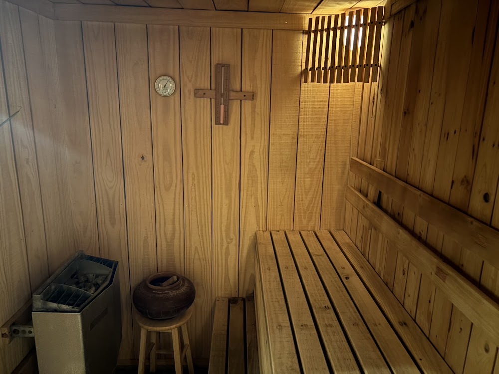 Bliss Ice Bath & Sauna