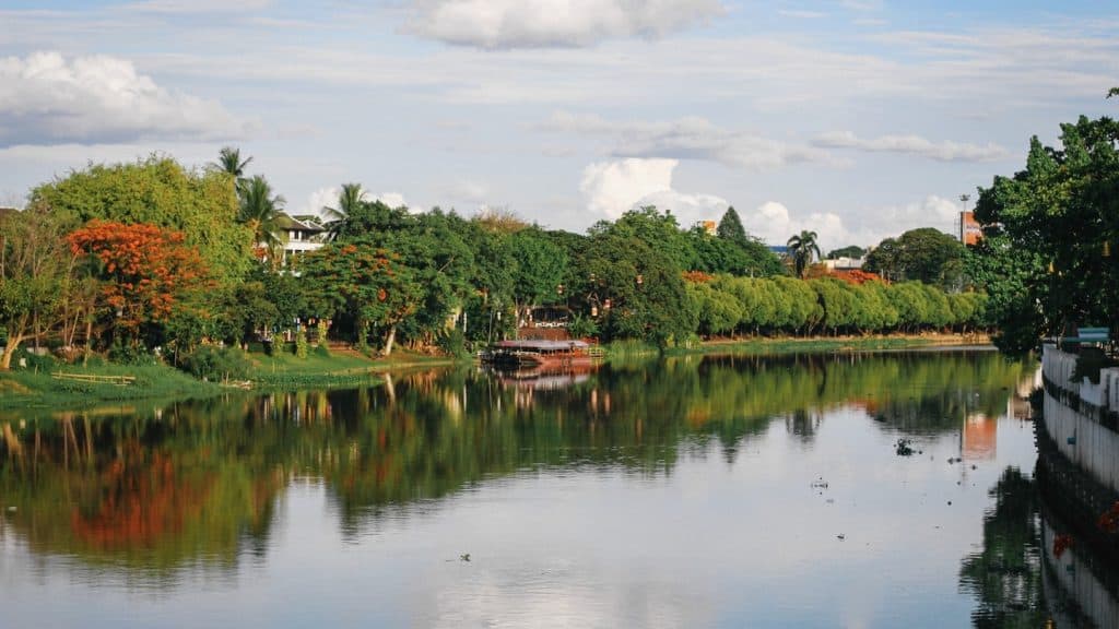 Wat Ket Riverside