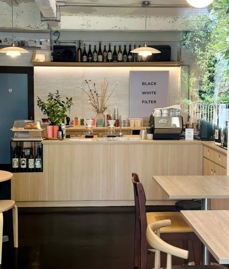 Sun to the Moon Cafe - Image 1