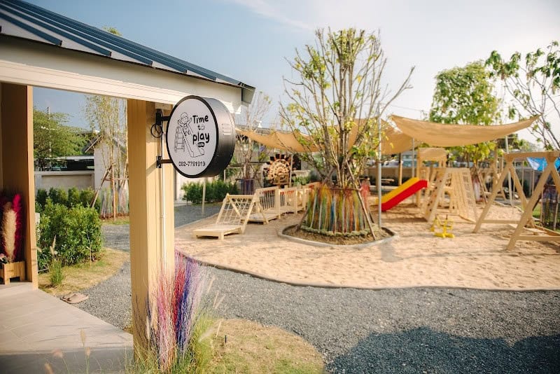 TIME TO PLAY Cafe and Playground