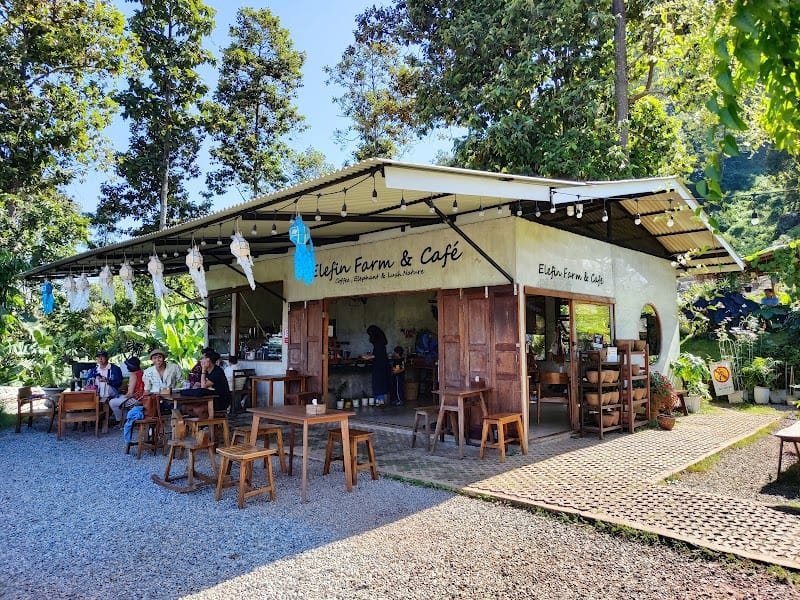 Elefin Farm & Cafe