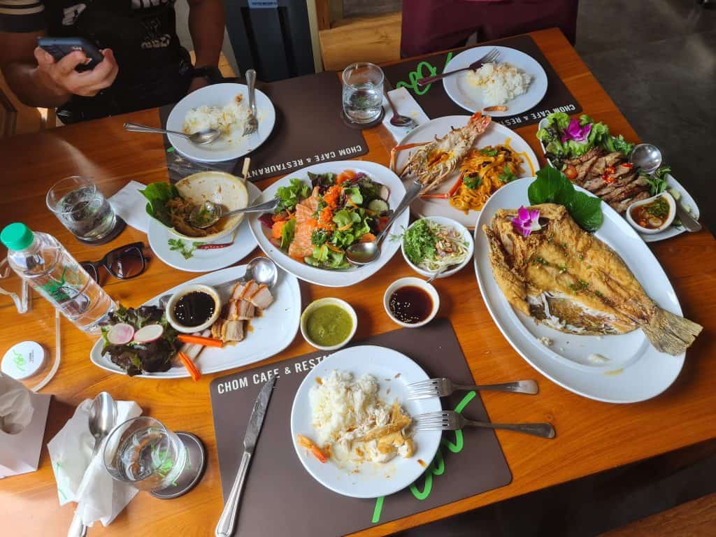 Chom Cafe and Restaurant - Image 2