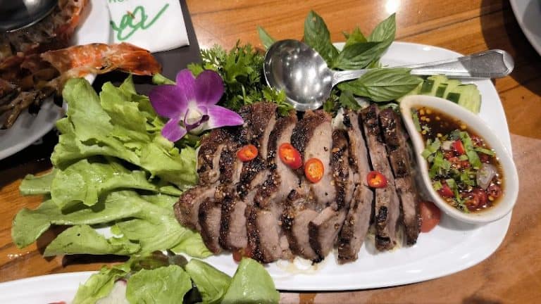 Chom Cafe and Restaurant - Image 4