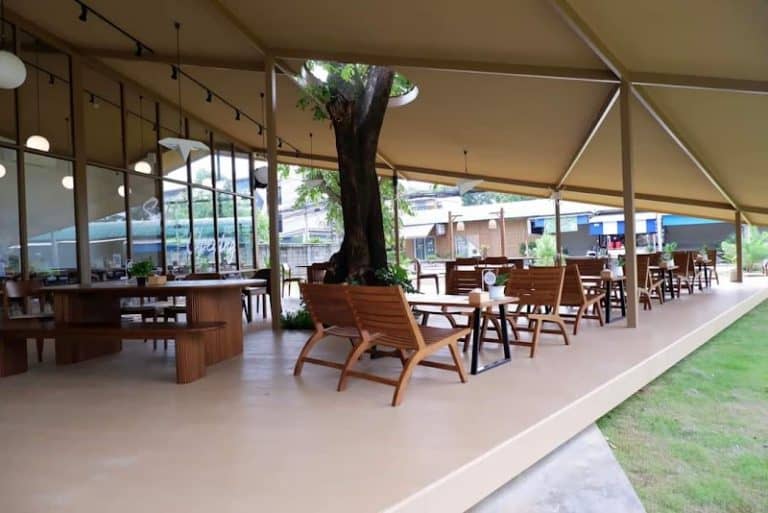 Living The Dream Cafe & Playground - Image 1